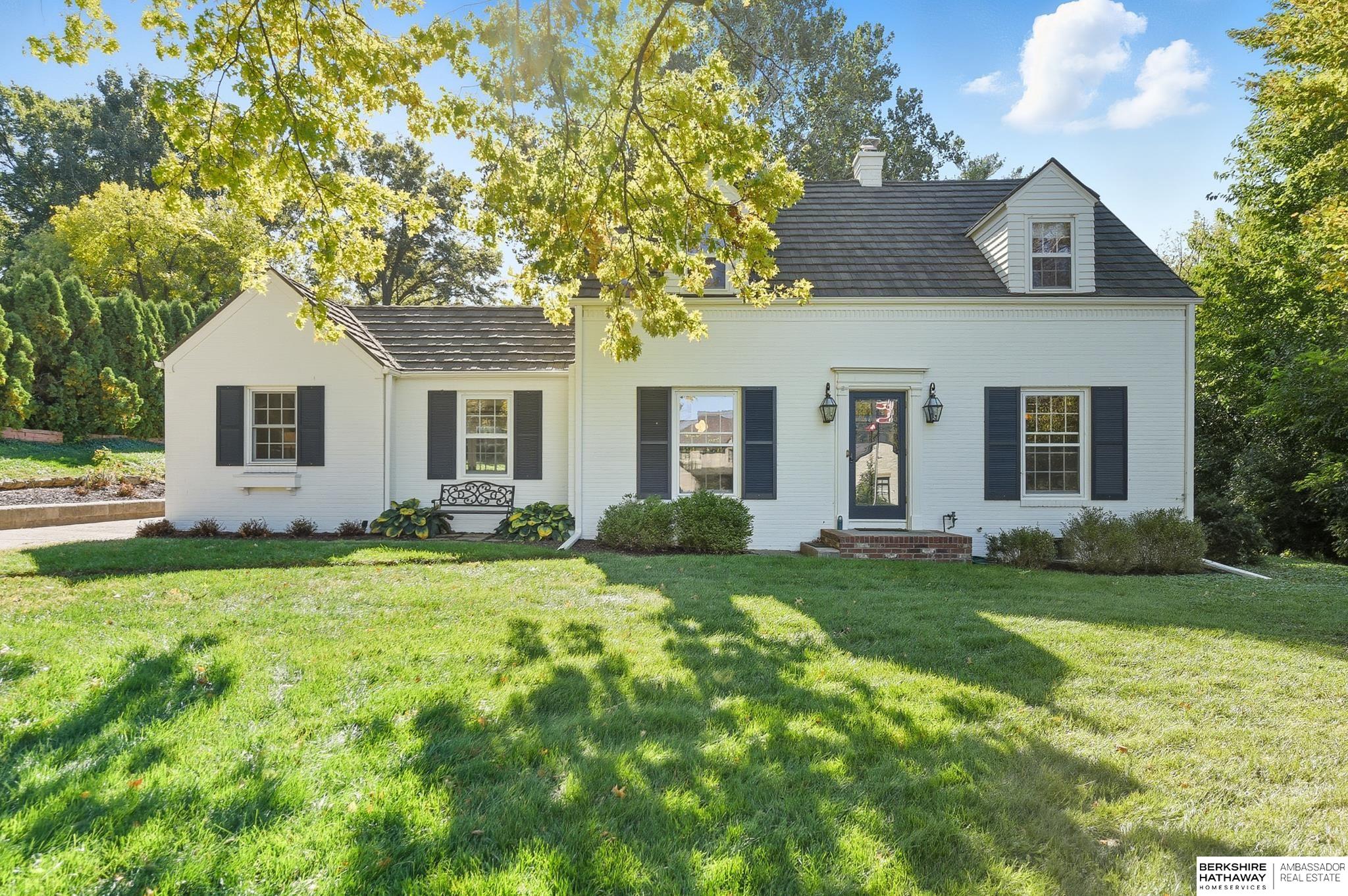 Omaha, Nebraska 68124, United States, 3 Bedrooms Bedrooms, ,2 BathroomsBathrooms,Residential,Active,232508