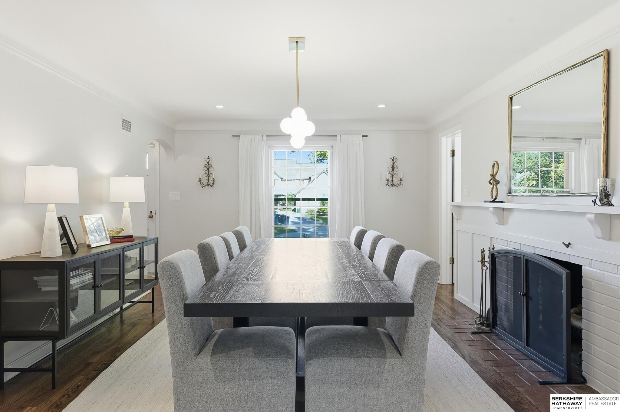 Omaha, Nebraska 68124, United States, 3 Bedrooms Bedrooms, ,2 BathroomsBathrooms,Residential,Active,232508