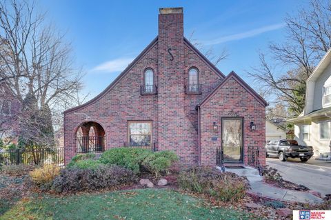 Photo of 3353 M Street, Lincoln, NE 68510 (MLS # 22535450)