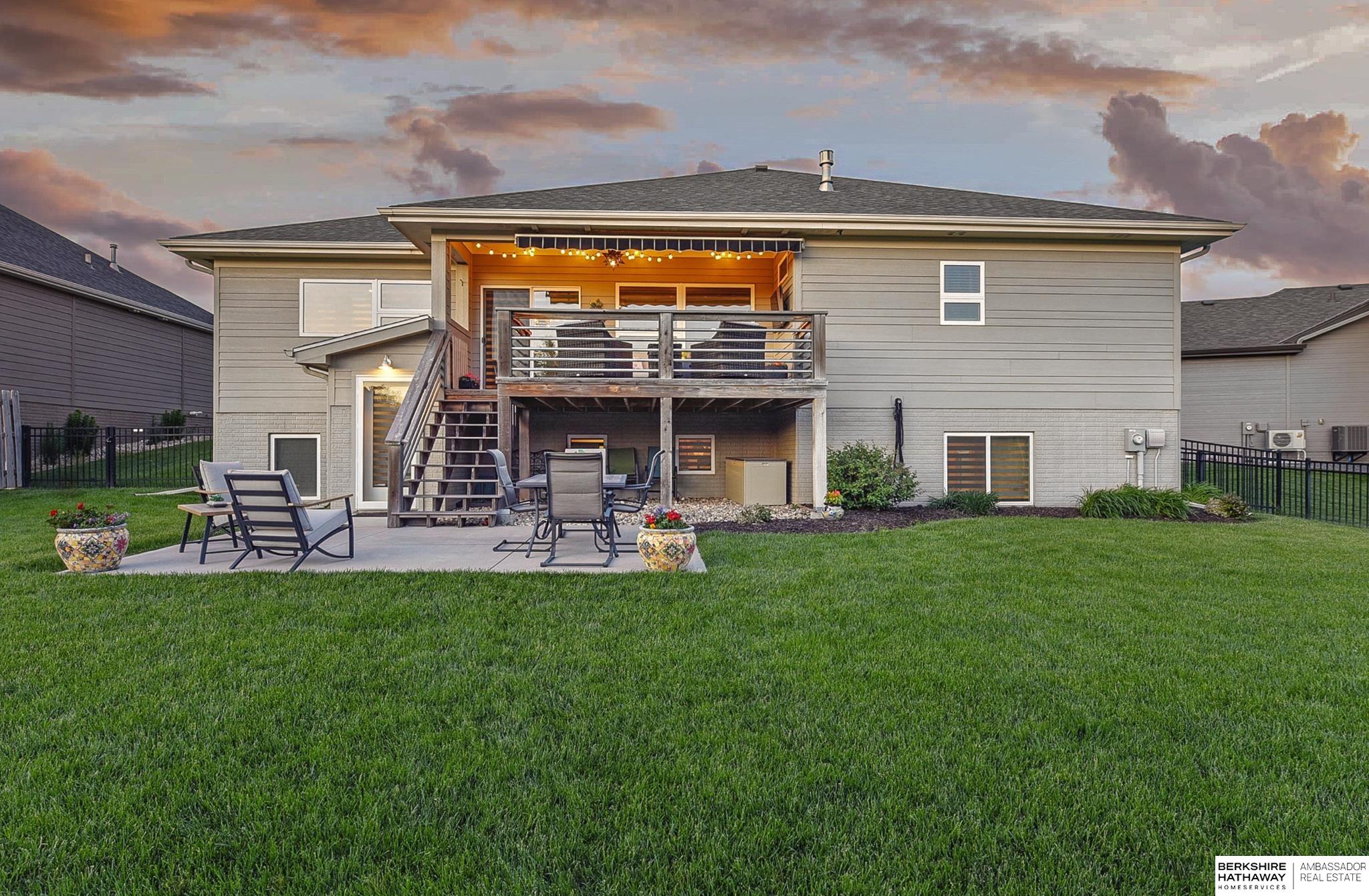 Bennington, Nebraska 68007, United States, 4 Bedrooms Bedrooms, ,3 BathroomsBathrooms,Residential,Active,159744