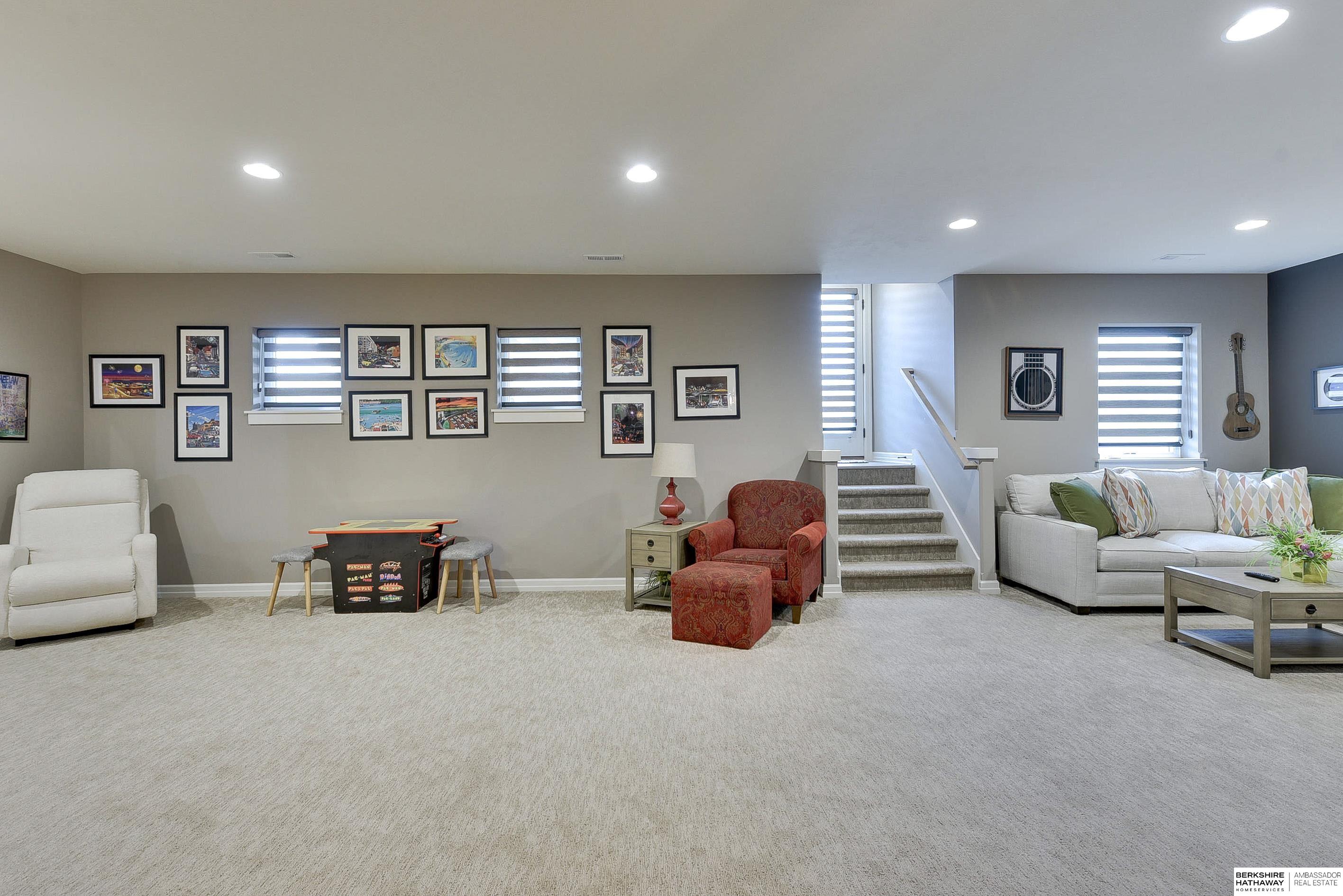 Bennington, Nebraska 68007, United States, 4 Bedrooms Bedrooms, ,3 BathroomsBathrooms,Residential,Active,159744