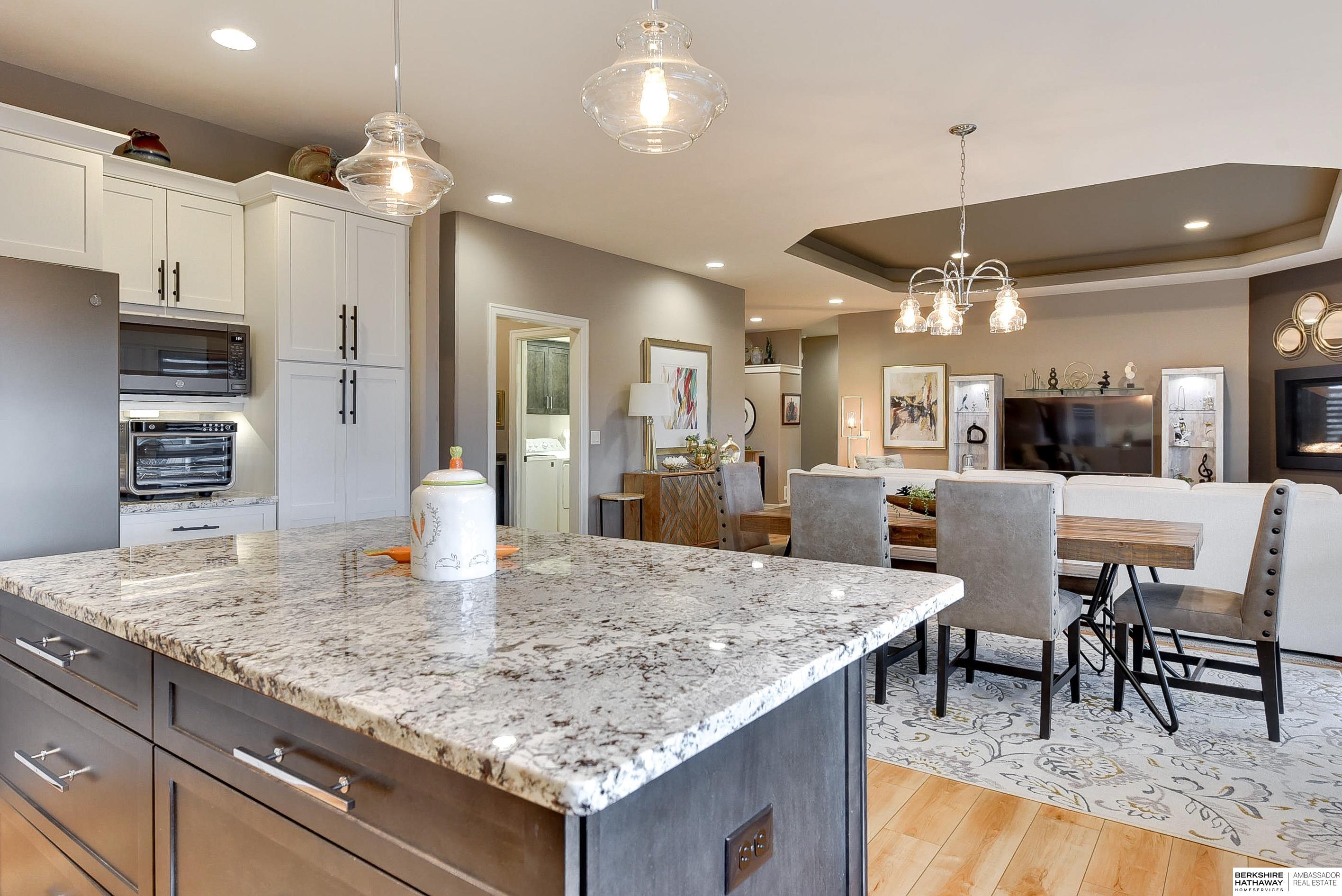 Bennington, Nebraska 68007, United States, 4 Bedrooms Bedrooms, ,3 BathroomsBathrooms,Residential,Active,159744