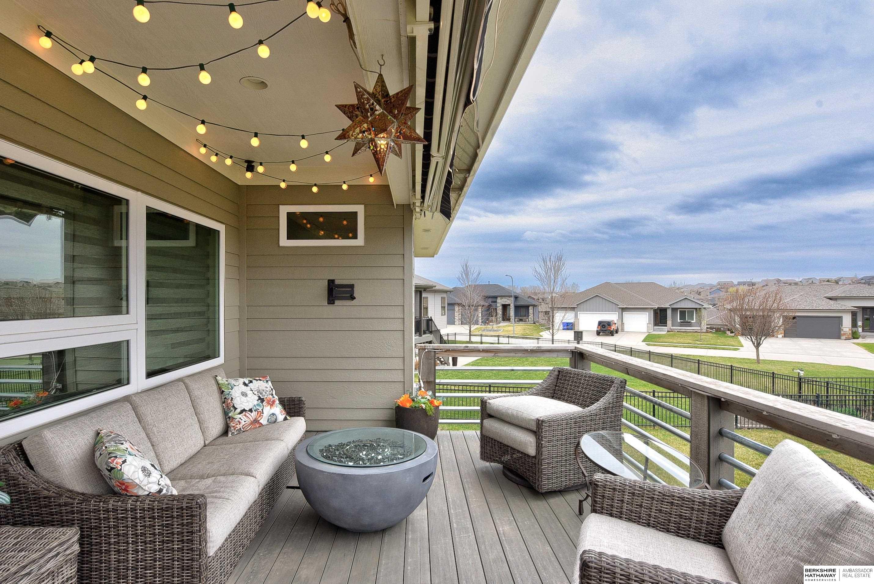 Bennington, Nebraska 68007, United States, 4 Bedrooms Bedrooms, ,3 BathroomsBathrooms,Residential,Active,159744