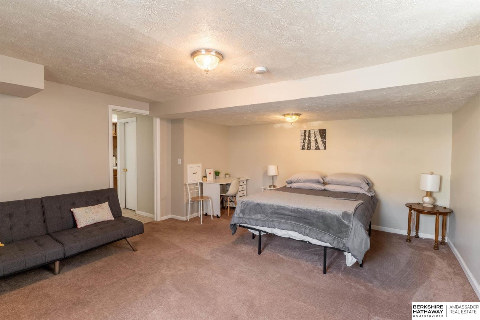 Omaha, Nebraska 68131, United States, 6 Bedrooms Bedrooms, ,4 BathroomsBathrooms,Residential,Active,132091