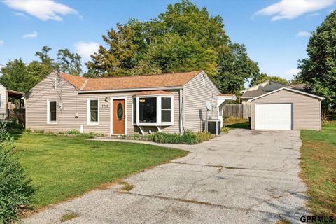 Photo of 7735 S 30th Street, Bellevue, NE 68147 (MLS # 22529995)