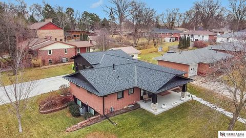 Photo of 4100 S 44th Street, Lincoln, NE 68506 (MLS # 22604931)