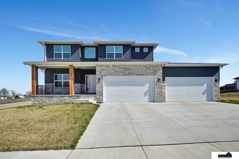 Photo of 7500 Jimmie Avenue, Lincoln, NE 68516 (MLS # 22530605) Photo of 7500 Jimmie Avenue, Lincoln, NE 68516 (MLS # 22530605)