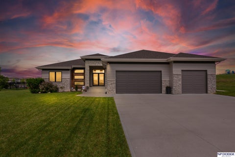 Photo of 10317 S 188 Street, Omaha, NE 68136 (MLS # 22616870)