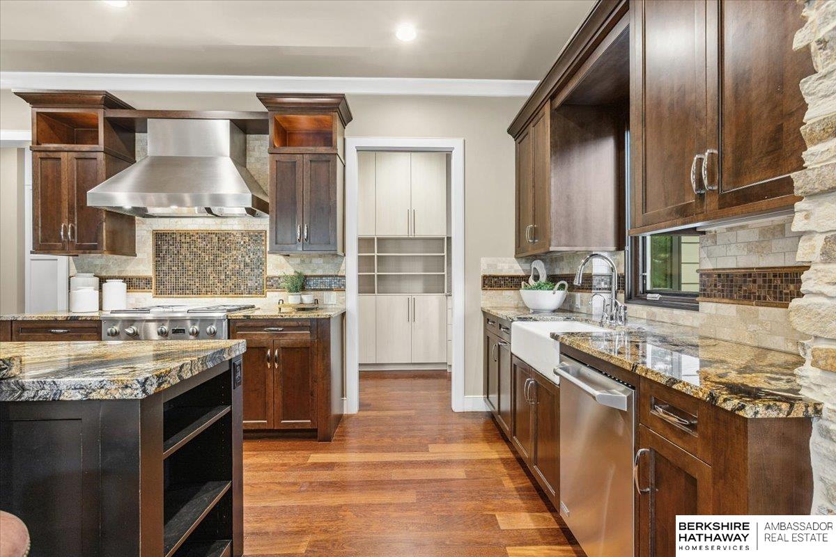 Omaha, Nebraska 68130, United States, 6 Bedrooms Bedrooms, ,5 BathroomsBathrooms,Residential,Active,174230