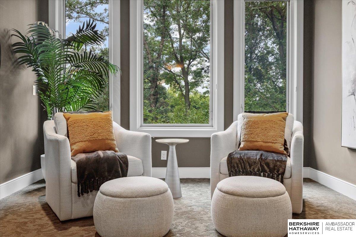 Omaha, Nebraska 68130, United States, 6 Bedrooms Bedrooms, ,5 BathroomsBathrooms,Residential,Active,174230