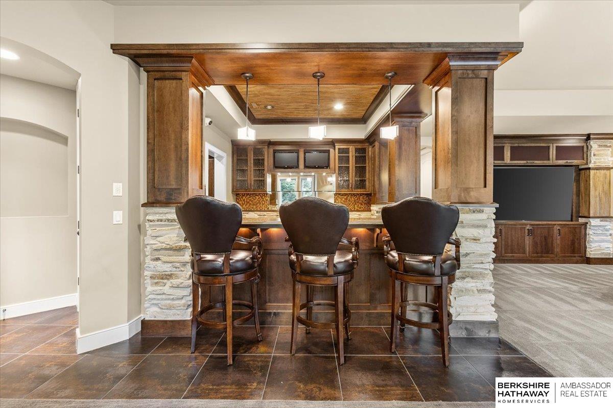 Omaha, Nebraska 68130, United States, 6 Bedrooms Bedrooms, ,5 BathroomsBathrooms,Residential,Active,174230