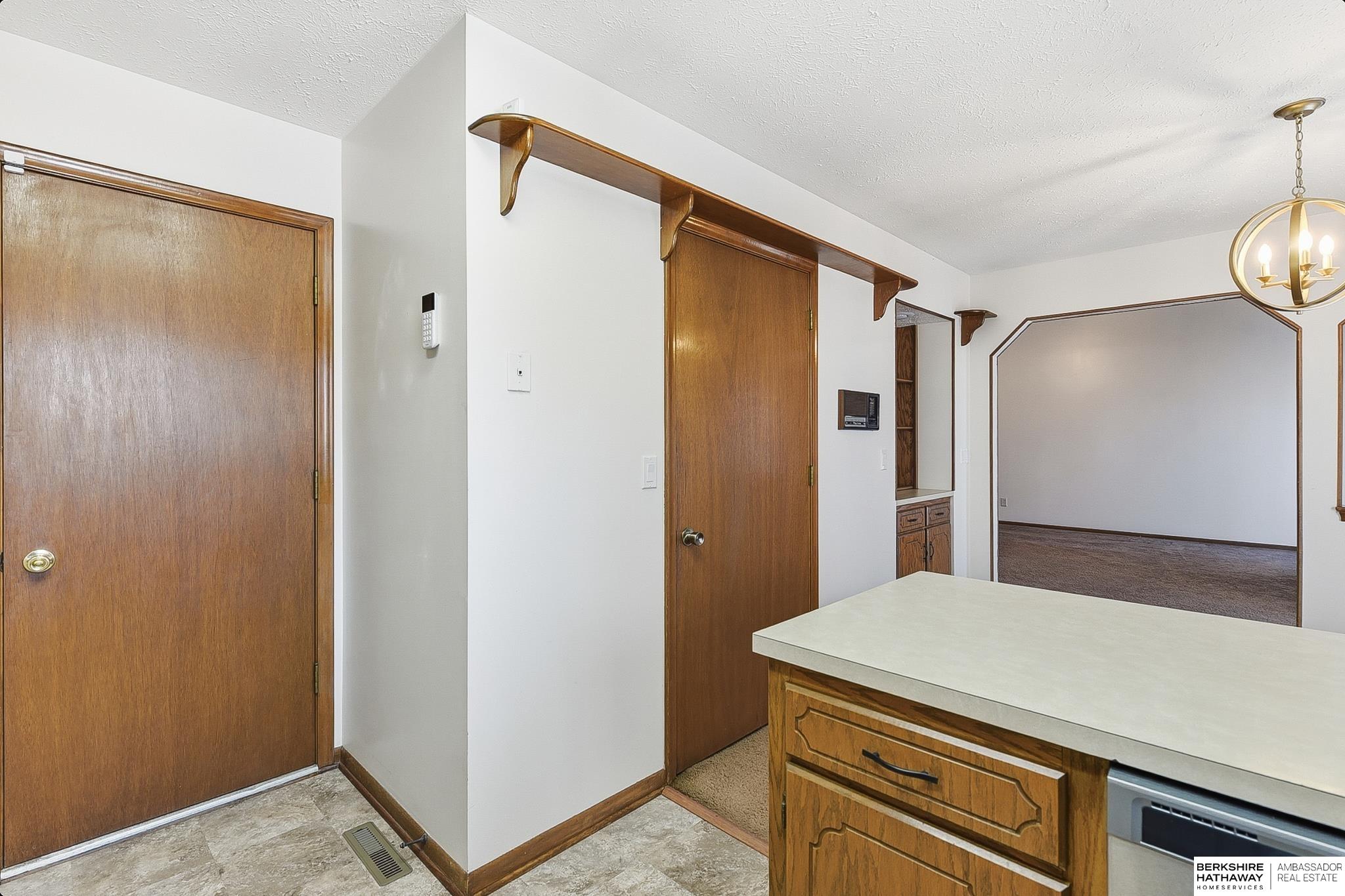 Bellevue, Nebraska 68123, United States, 3 Bedrooms Bedrooms, ,2 BathroomsBathrooms,Residential,Active,256628