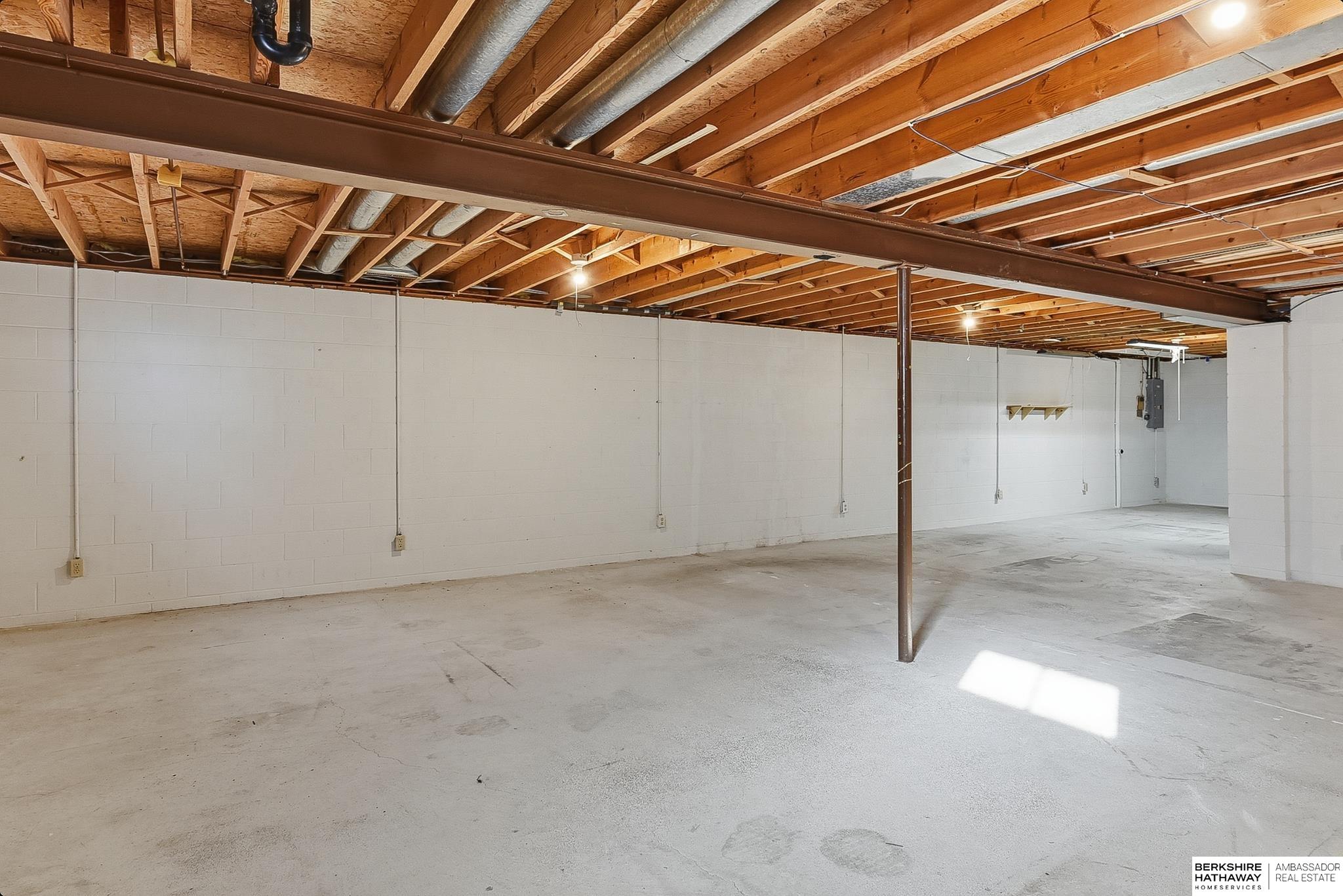 Bellevue, Nebraska 68123, United States, 3 Bedrooms Bedrooms, ,2 BathroomsBathrooms,Residential,Active,256628