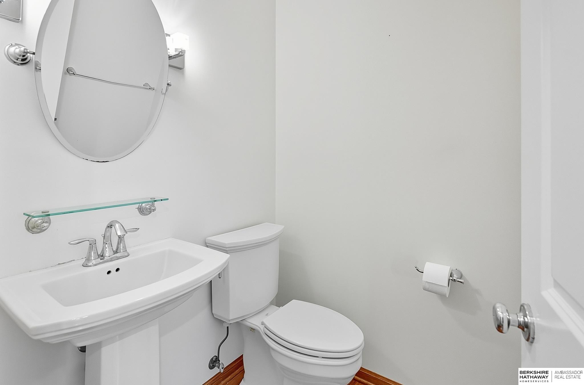 Elkhorn, Nebraska 68022, United States, 4 Bedrooms Bedrooms, ,2 BathroomsBathrooms,Residential,Active,221339