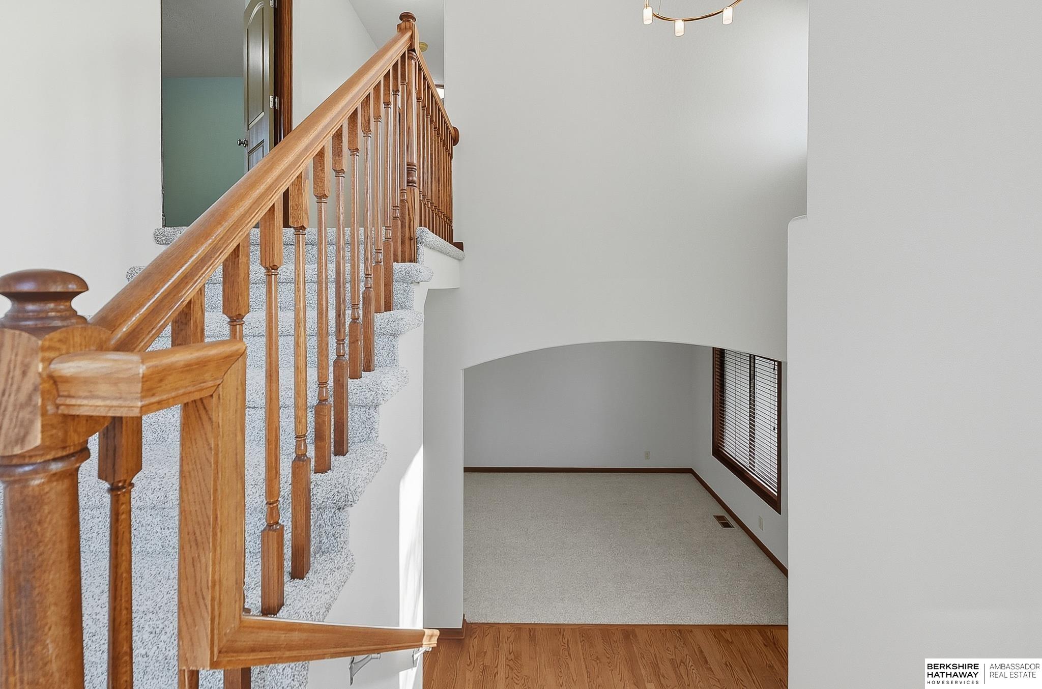 Elkhorn, Nebraska 68022, United States, 4 Bedrooms Bedrooms, ,2 BathroomsBathrooms,Residential,Active,221339