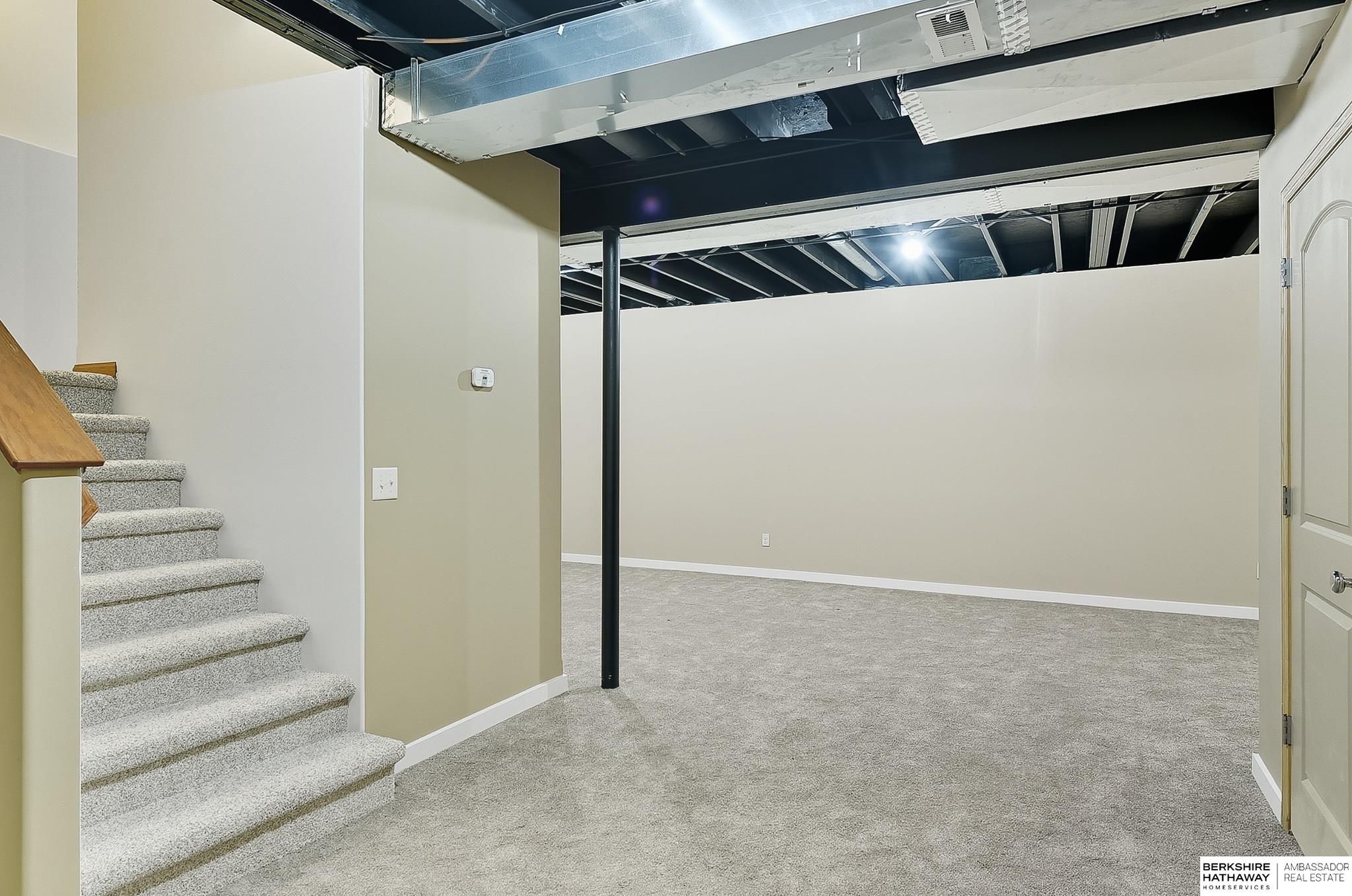 Elkhorn, Nebraska 68022, United States, 4 Bedrooms Bedrooms, ,2 BathroomsBathrooms,Residential,Active,221339