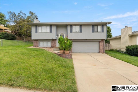 Photo of 7509 S 135th Avenue, Omaha, NE 68138 (MLS # 22627606)