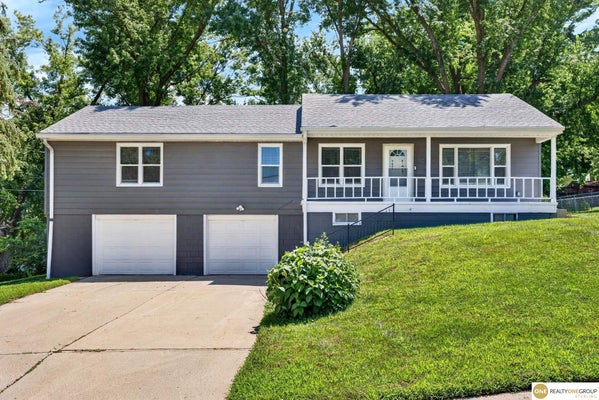 7629 PINKNEY ST, OMAHA, NE 68134 - Image 435bdd2f7835cab6ec2a1f38e2b8ed67/6304083