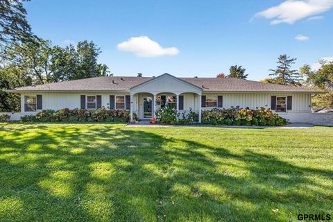 Photo of 702 S 90th Street, Omaha, NE 68114 (MLS # 22530607) Photo of 702 S 90th Street, Omaha, NE 68114 (MLS # 22530607)