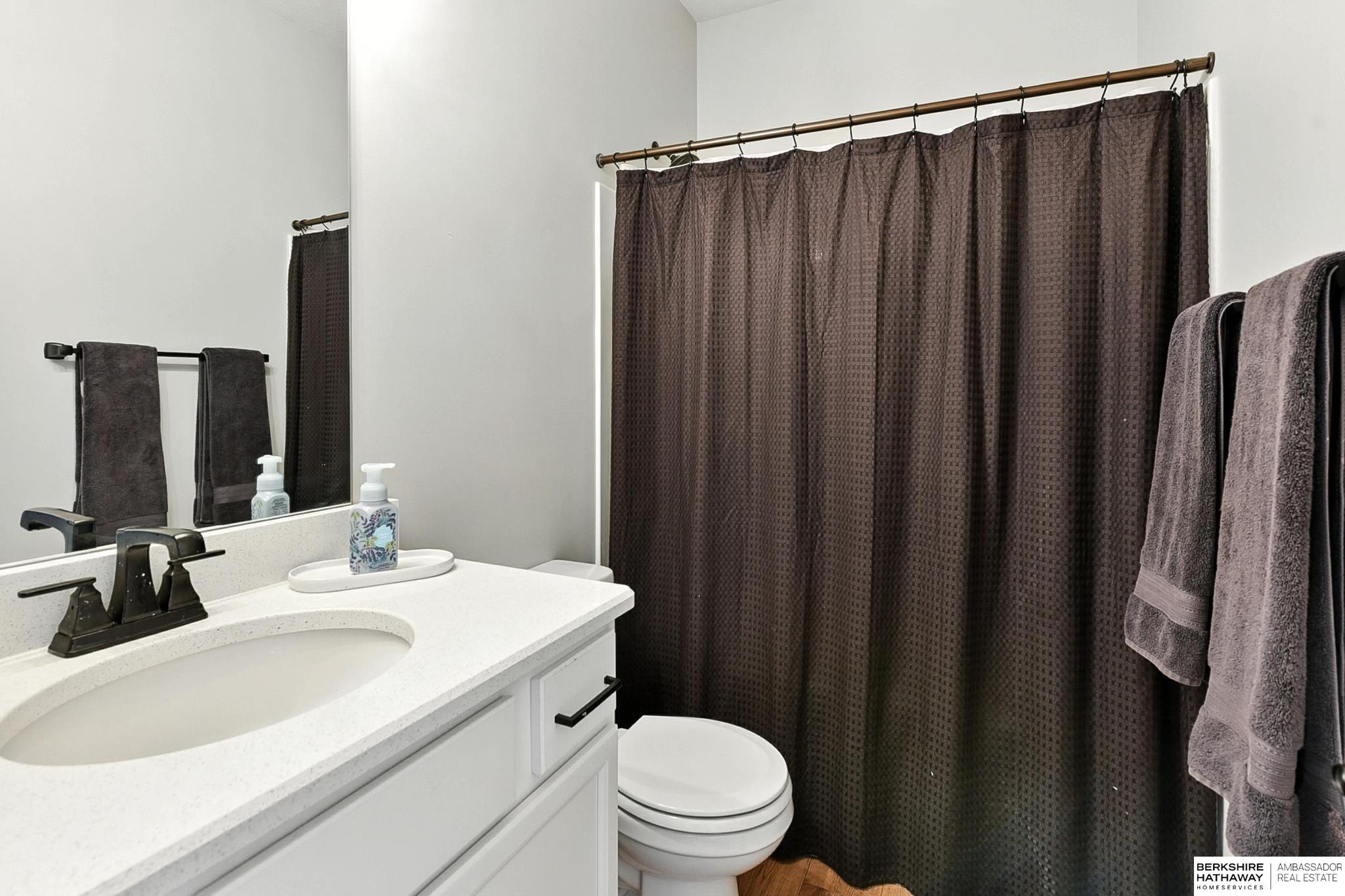 Bennington, Nebraska 68007, United States, 4 Bedrooms Bedrooms, ,2 BathroomsBathrooms,Residential,Active,156577