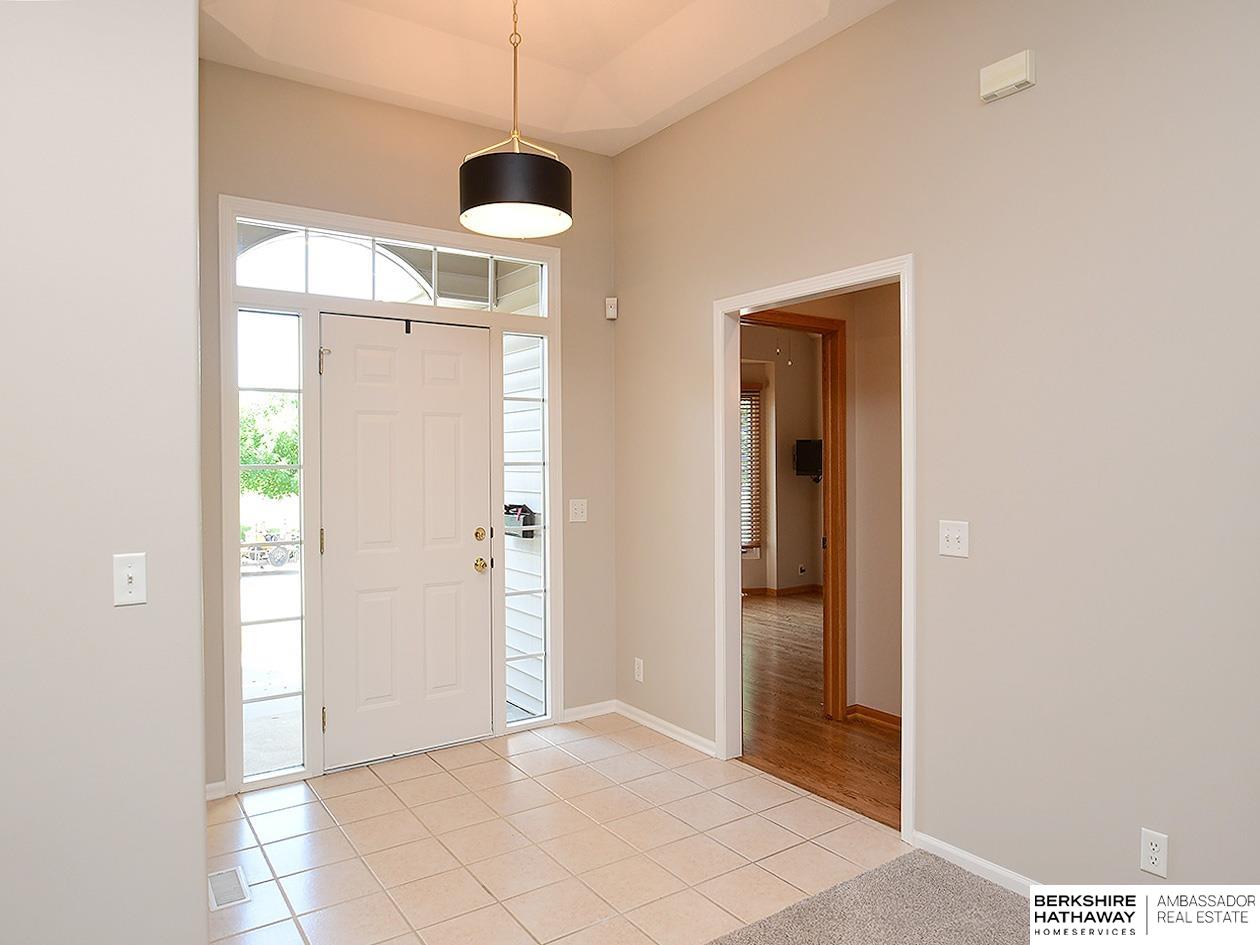 Omaha, Nebraska 68116, United States, 3 Bedrooms Bedrooms, ,3 BathroomsBathrooms,Residential,Pending,160232