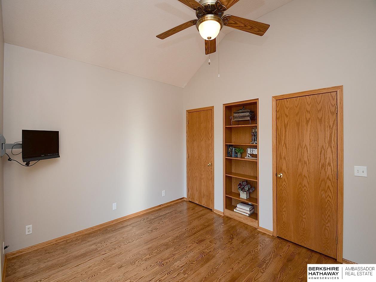 Omaha, Nebraska 68116, United States, 3 Bedrooms Bedrooms, ,3 BathroomsBathrooms,Residential,Pending,160232