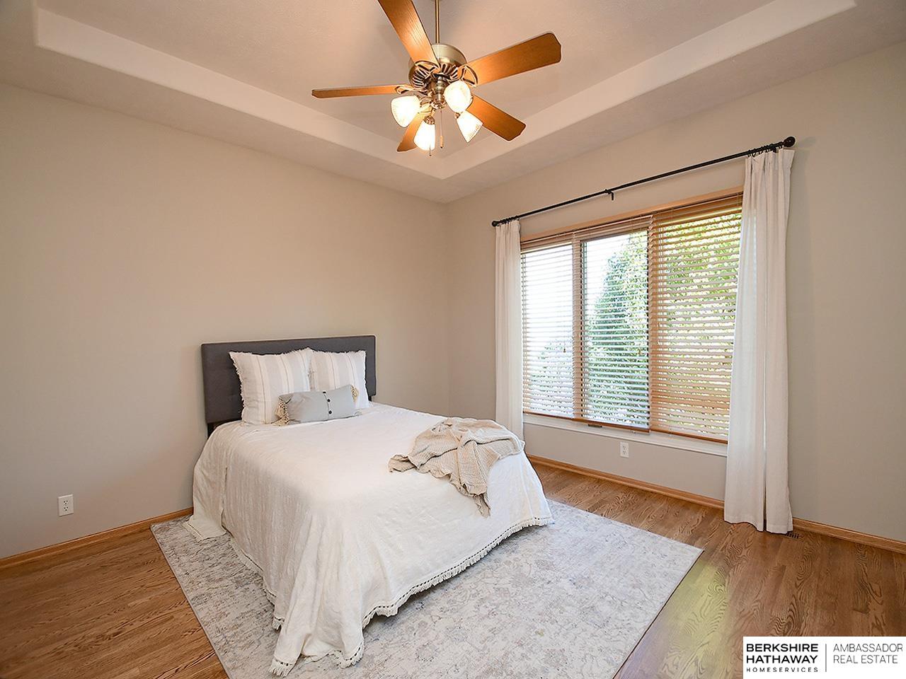 Omaha, Nebraska 68116, United States, 3 Bedrooms Bedrooms, ,3 BathroomsBathrooms,Residential,Pending,160232