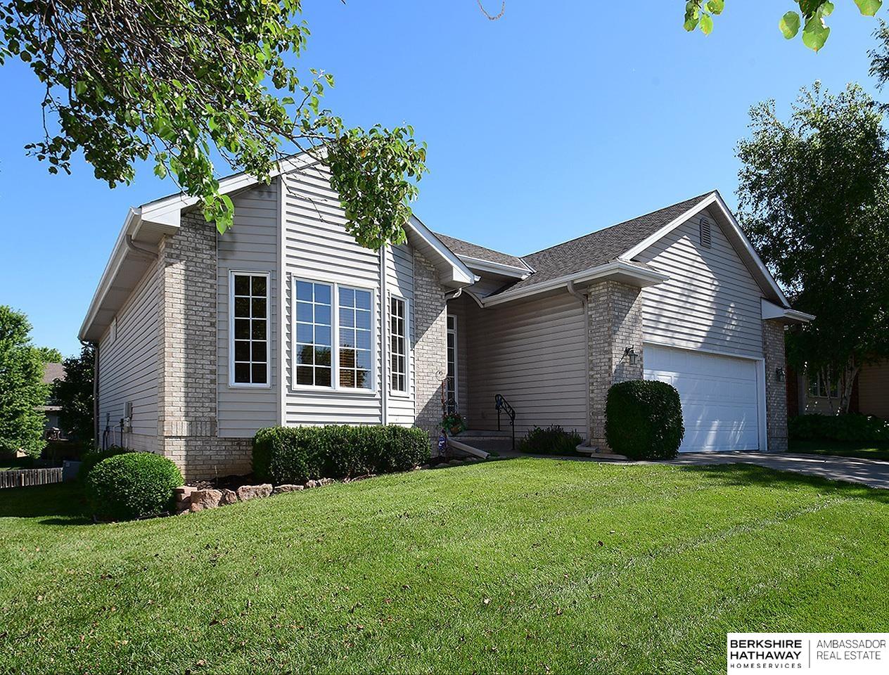 Omaha, Nebraska 68116, United States, 3 Bedrooms Bedrooms, ,3 BathroomsBathrooms,Residential,Pending,160232