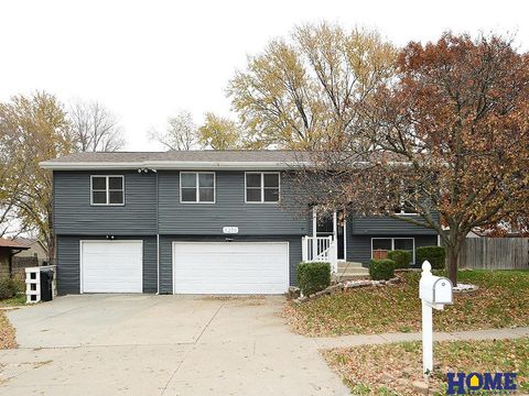 Photo of 5200 Tipperary Trail, Lincoln, NE 68512 (MLS # 22607275)