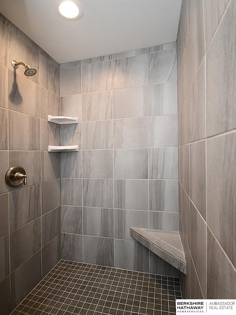 Omaha, Nebraska 68022, United States, 5 Bedrooms Bedrooms, ,4 BathroomsBathrooms,Residential,Active,229031