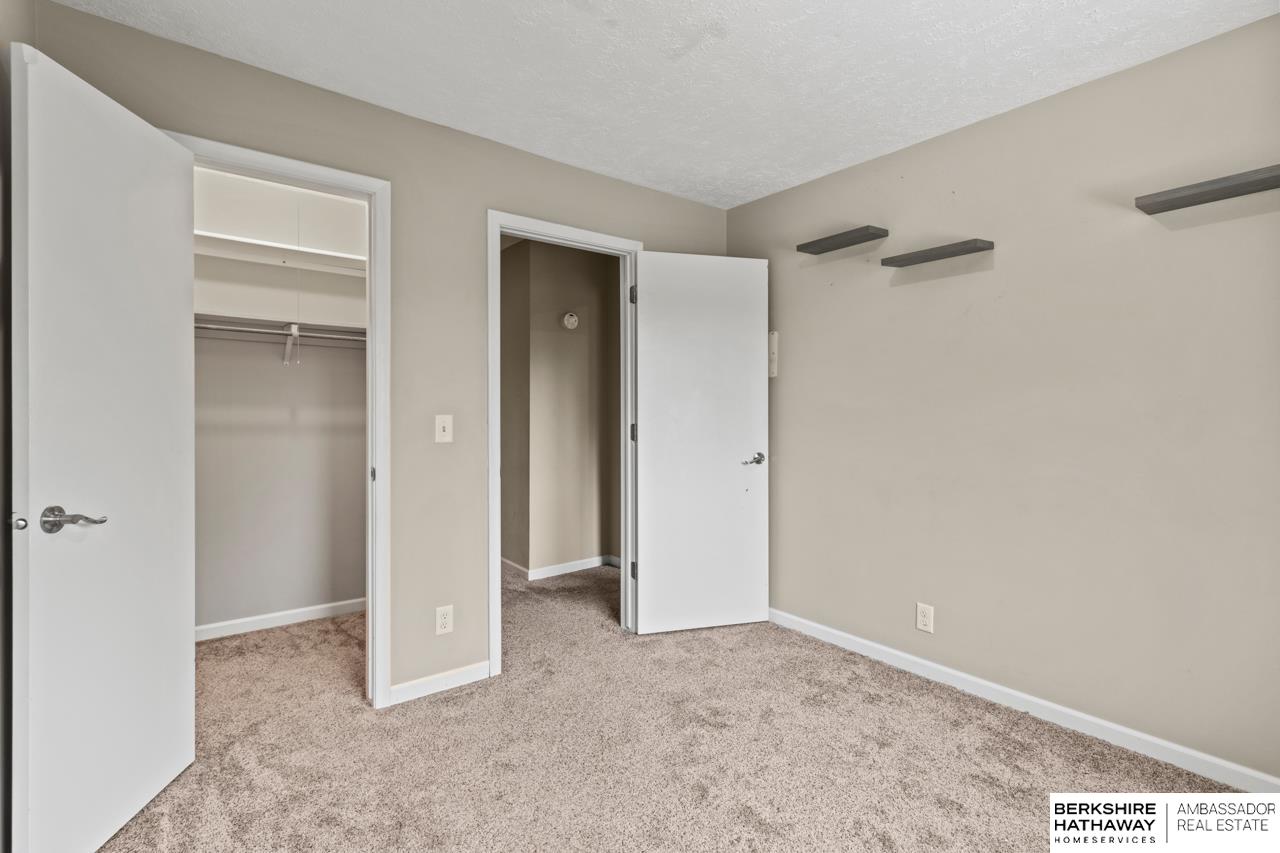 Omaha, Nebraska 68127, United States, 3 Bedrooms Bedrooms, ,3 BathroomsBathrooms,Residential,Active,152143