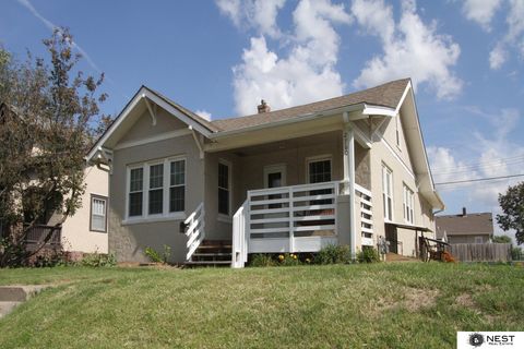 Photo of 2760 S 13th Street, Lincoln, NE 68502 (MLS # 22530942)