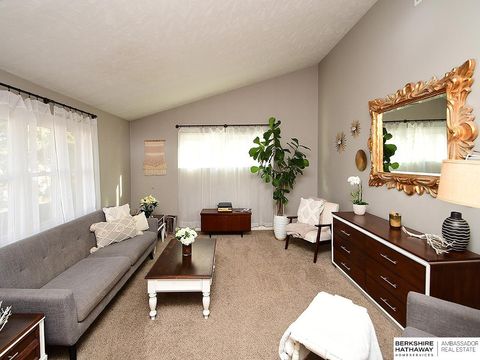 Photo of 6155 South Street, Lincoln, NE 68506 (MLS # 22535255)