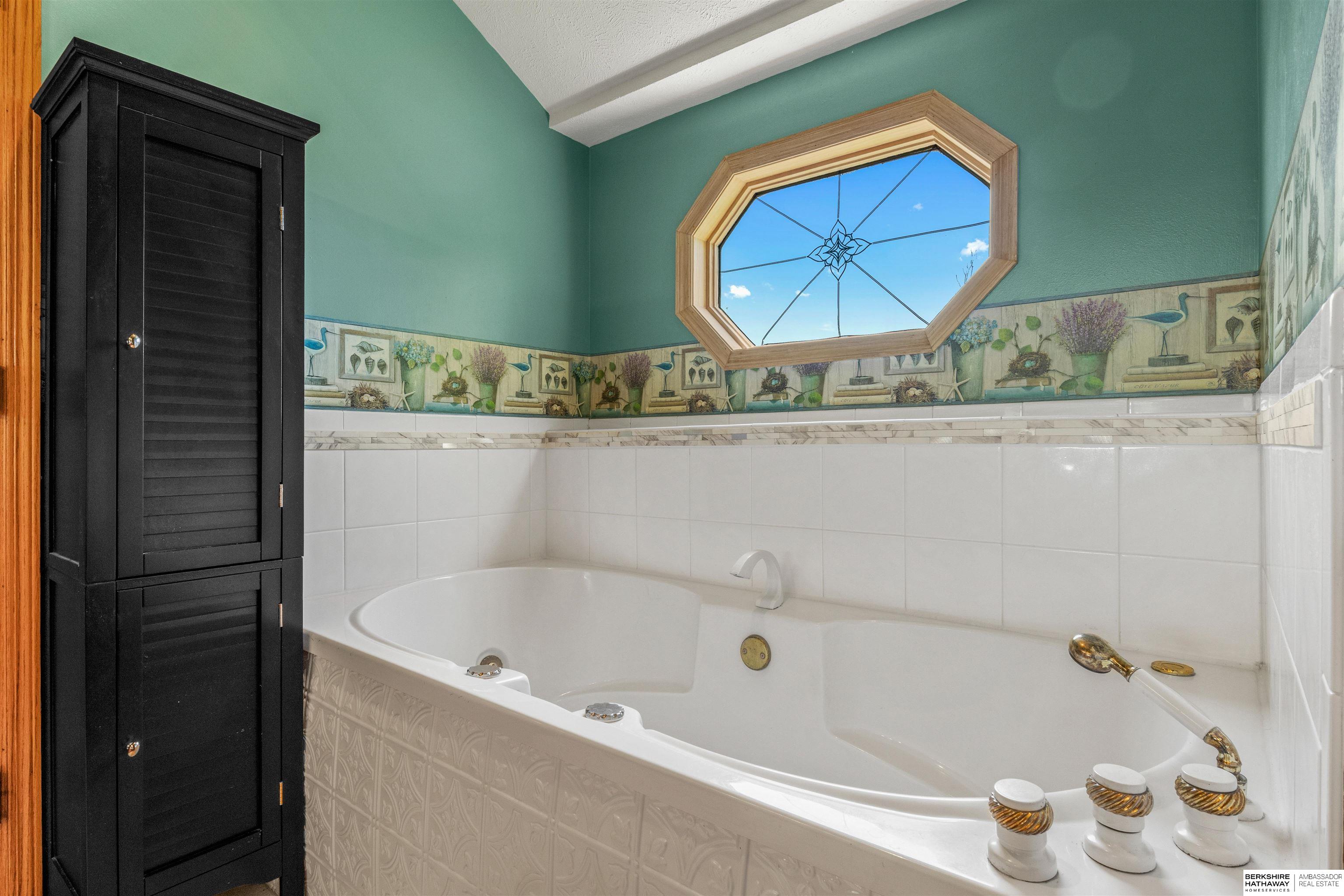 Glenwood, Iowa 51534, United States, 5 Bedrooms Bedrooms, ,4 BathroomsBathrooms,Residential,Active,177119