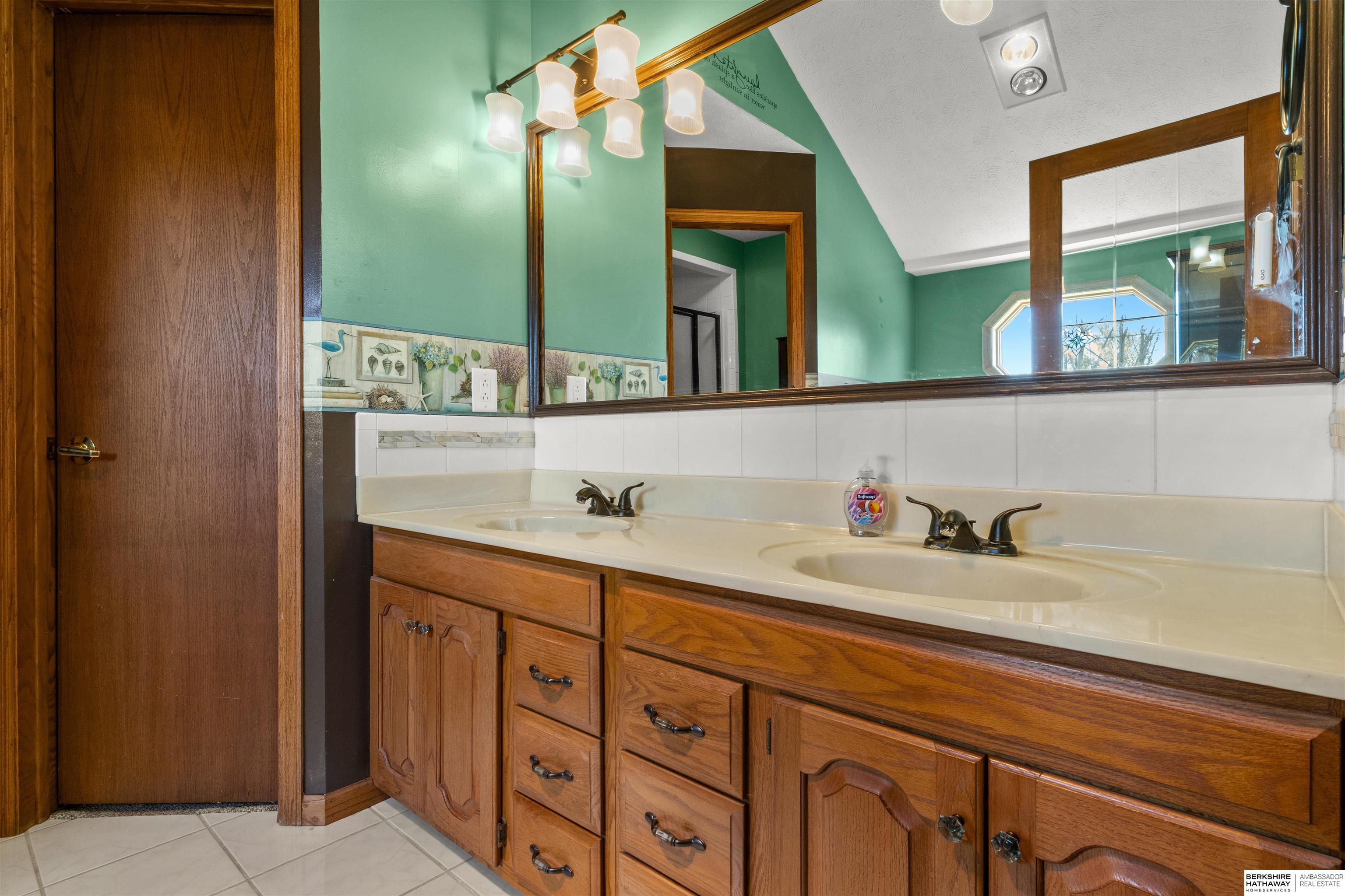 Glenwood, Iowa 51534, United States, 5 Bedrooms Bedrooms, ,4 BathroomsBathrooms,Residential,Active,177119