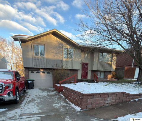 Photo of 5905 S 137 Street, Omaha, NE 68137 (MLS # 22534410)