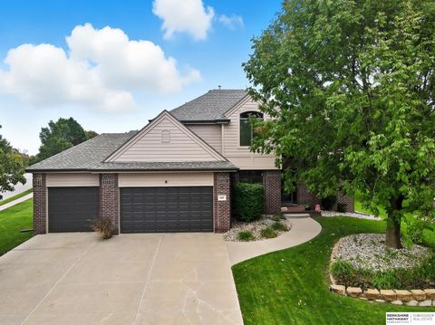 Photo of 5621 N 164th Street, Omaha, NE 68116 (MLS # 22527281)