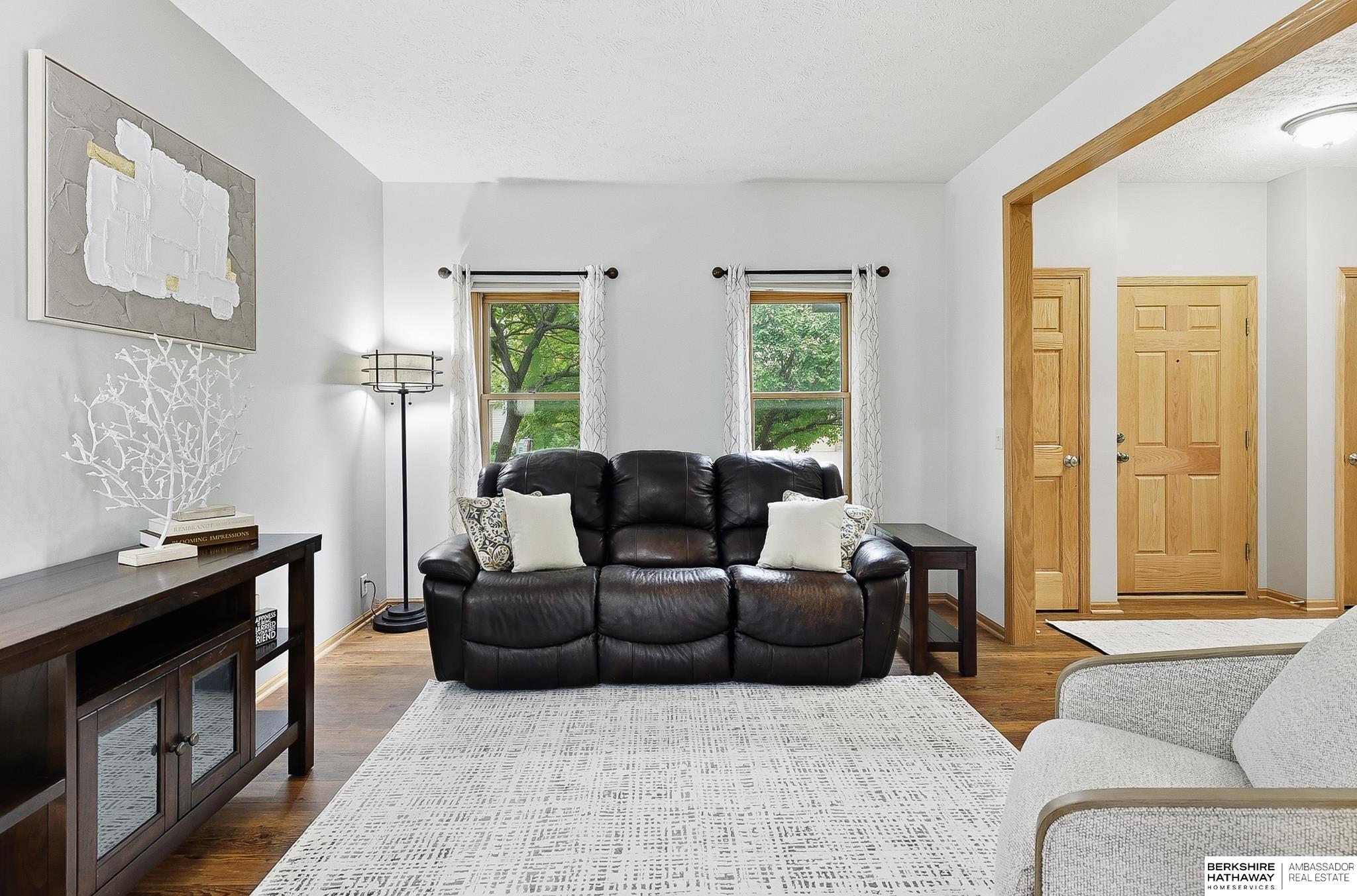 Omaha, Nebraska 68136, United States, 4 Bedrooms Bedrooms, ,2 BathroomsBathrooms,Residential,Active,241779