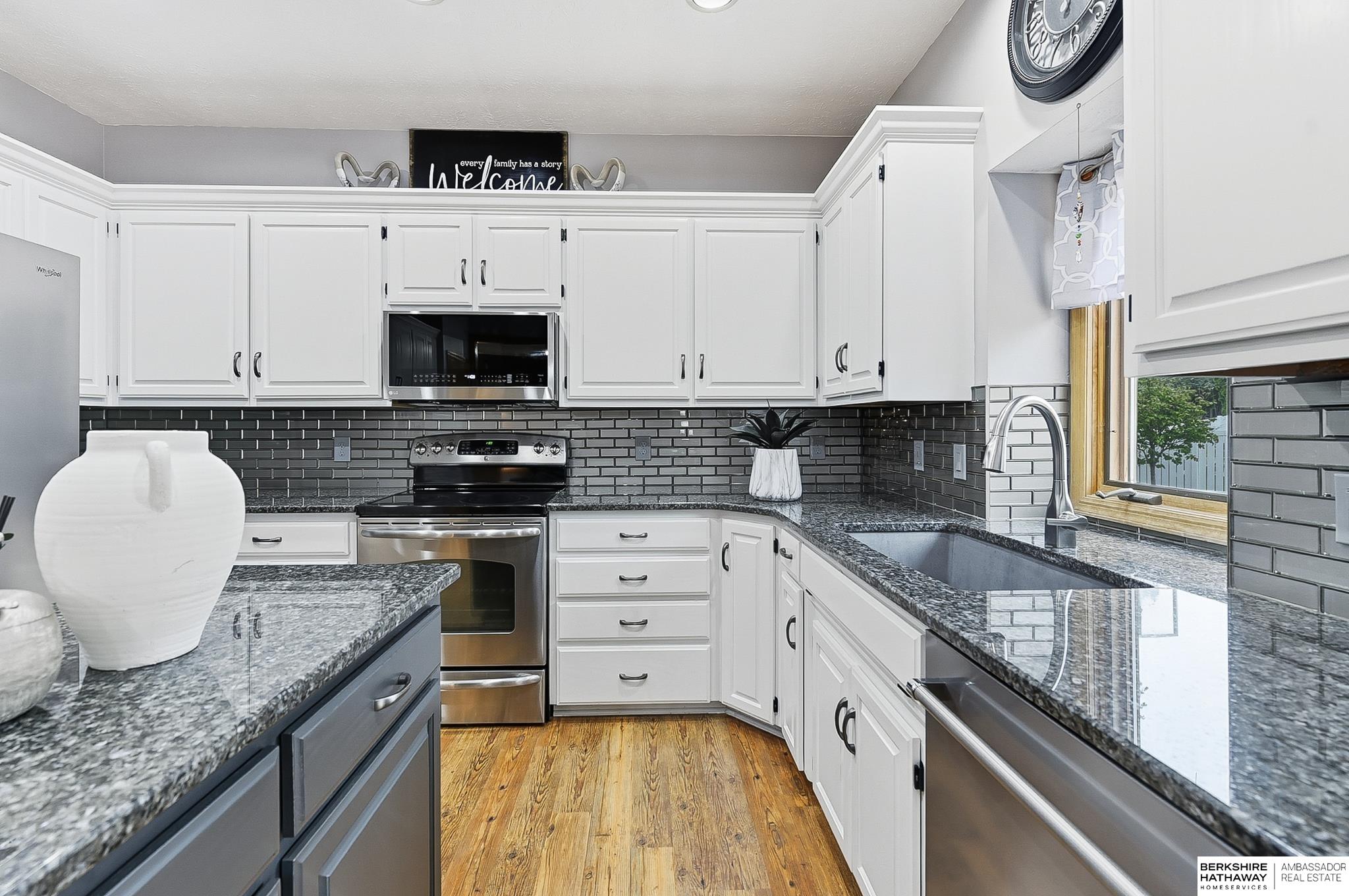 Omaha, Nebraska 68136, United States, 4 Bedrooms Bedrooms, ,2 BathroomsBathrooms,Residential,Active,241779