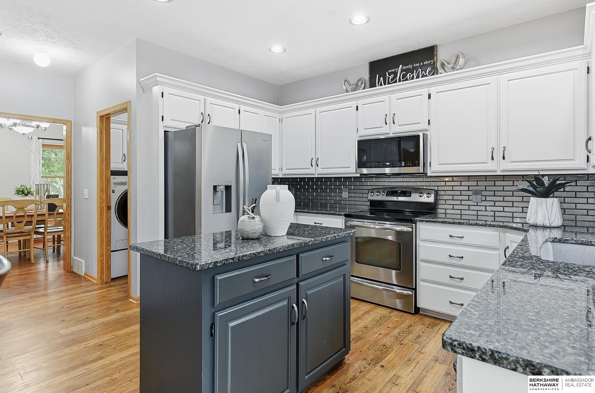 Omaha, Nebraska 68136, United States, 4 Bedrooms Bedrooms, ,2 BathroomsBathrooms,Residential,Active,241779