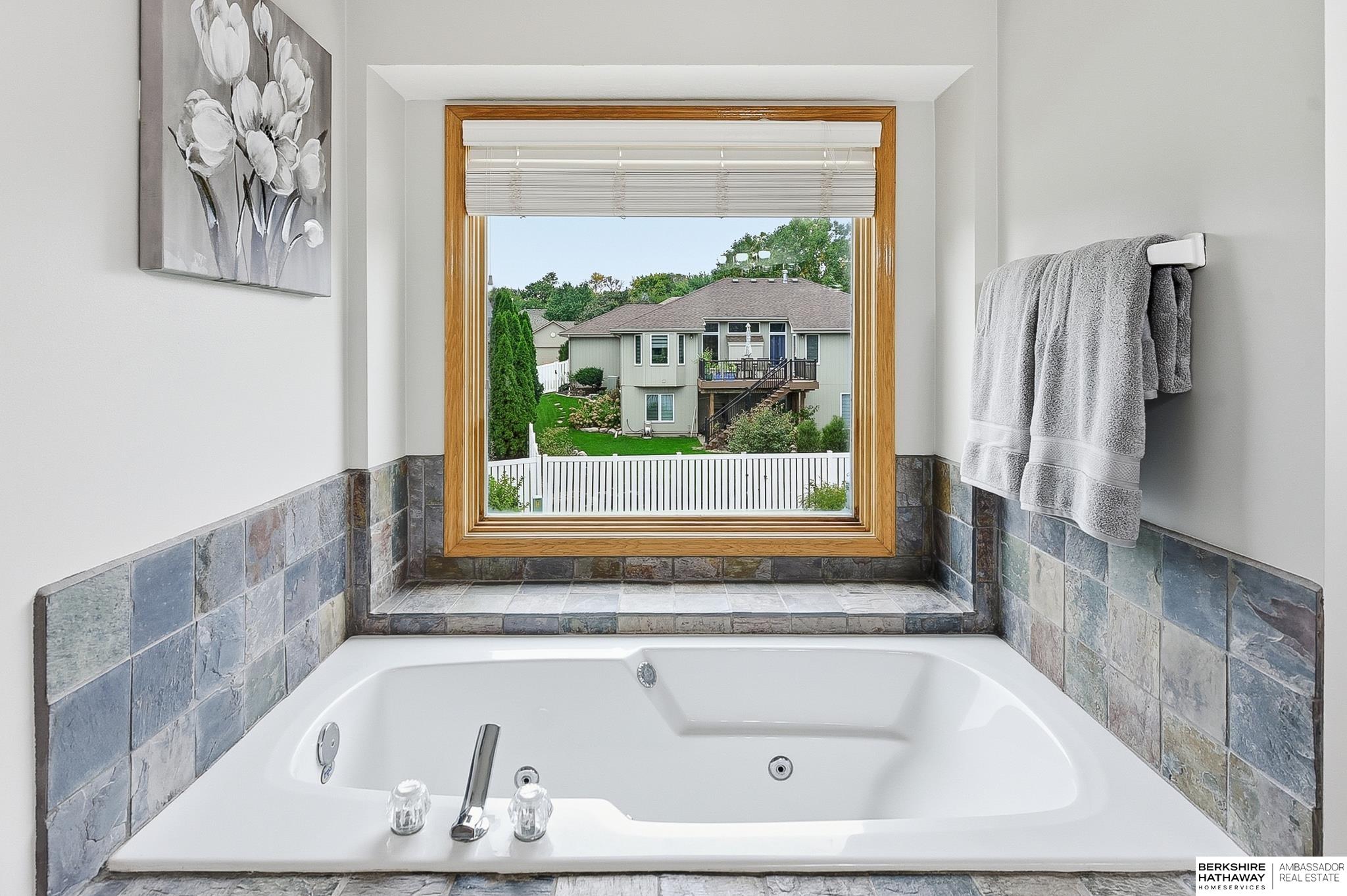 Omaha, Nebraska 68136, United States, 4 Bedrooms Bedrooms, ,2 BathroomsBathrooms,Residential,Active,241779