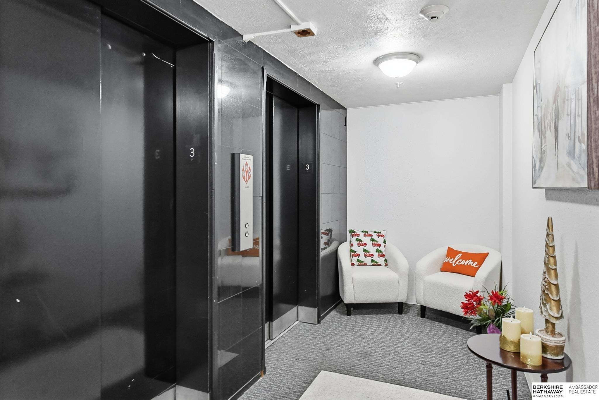 Omaha, Nebraska 68131, United States, 1 Bedroom Bedrooms, ,1 BathroomBathrooms,Residential,Active,252046