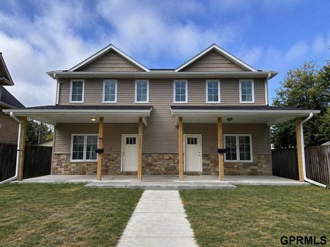 Photo of 3131 Dudley Street, Lincoln, NE 68503 (MLS # 22611490)