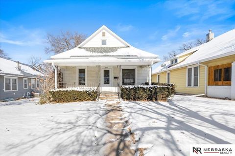 Photo of 823 8th Street, Fairbury, NE 68352 (MLS # 22605988)
