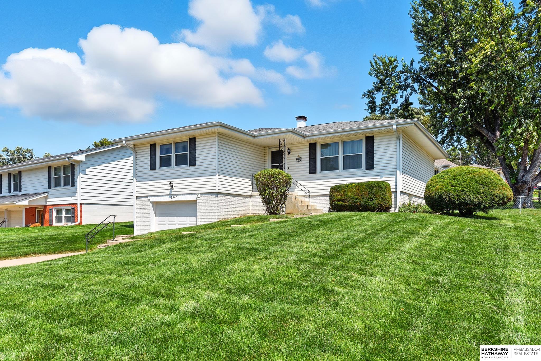 Omaha, Nebraska 68134, United States, 3 Bedrooms Bedrooms, ,2 BathroomsBathrooms,Residential,Active,195932