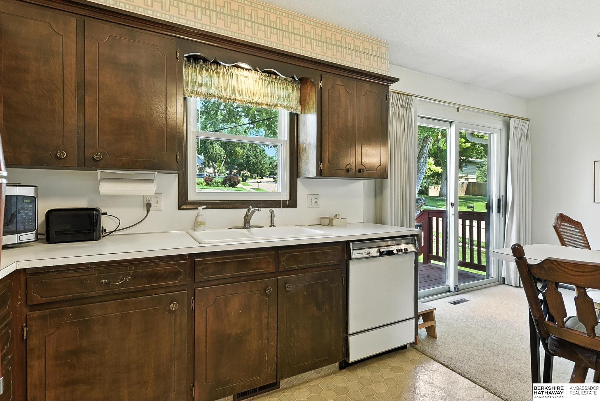 Omaha, Nebraska 68134, United States, 3 Bedrooms Bedrooms, ,2 BathroomsBathrooms,Residential,Active,195932