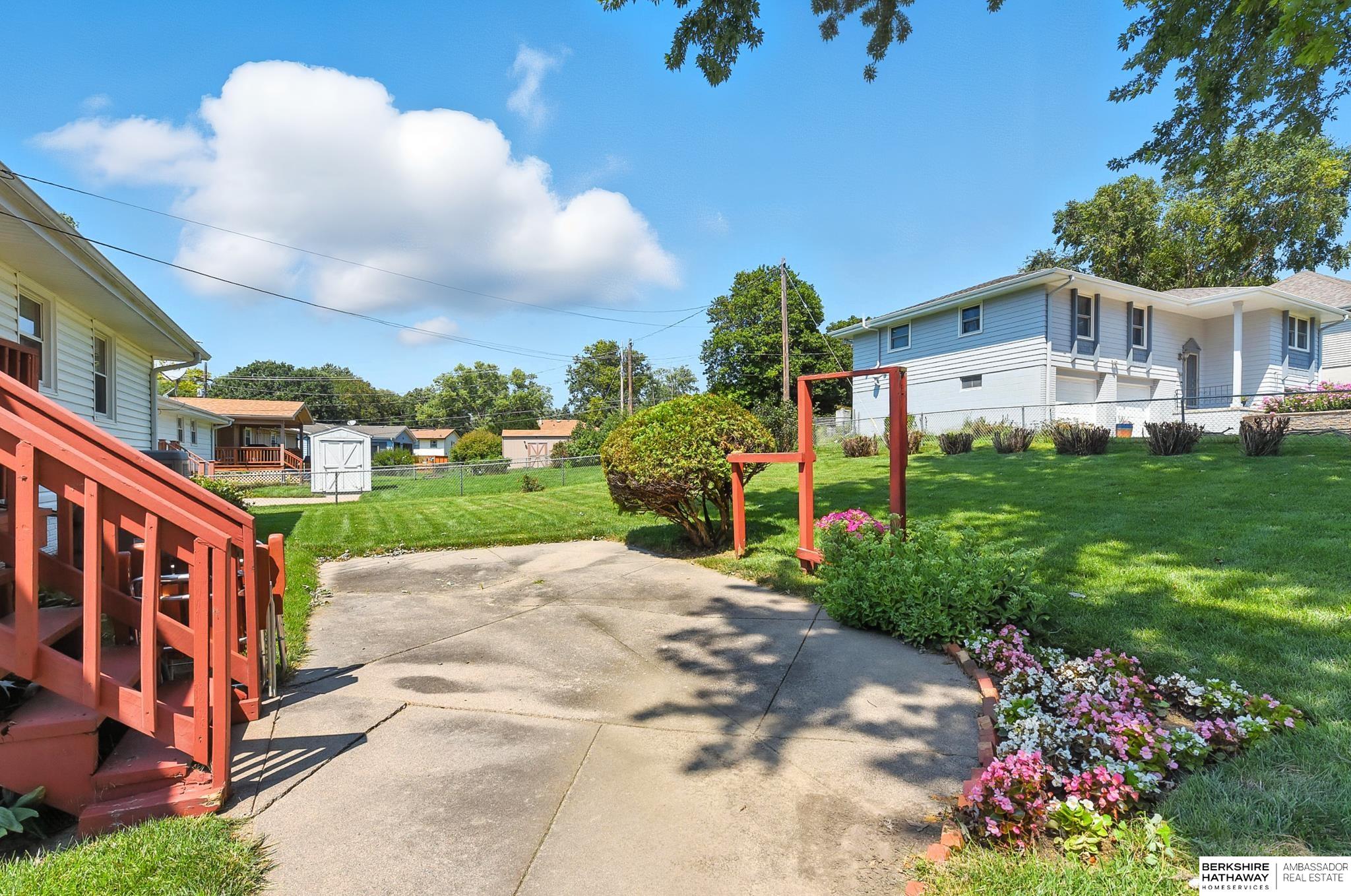 Omaha, Nebraska 68134, United States, 3 Bedrooms Bedrooms, ,2 BathroomsBathrooms,Residential,Active,195932