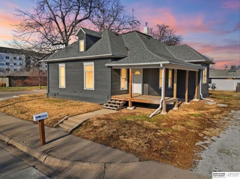 Photo of 4904 Holdrege Street, Lincoln, NE 68504 (MLS # 22535397)