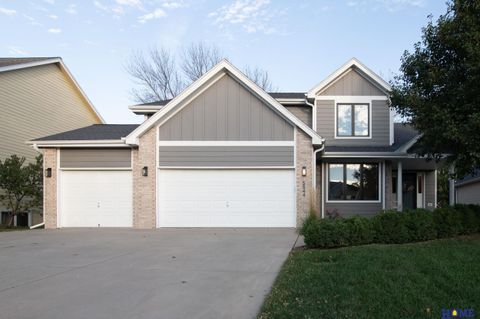 Photo of 5844 S 91st Street, Lincoln, NE 68526 (MLS # 22608648)
