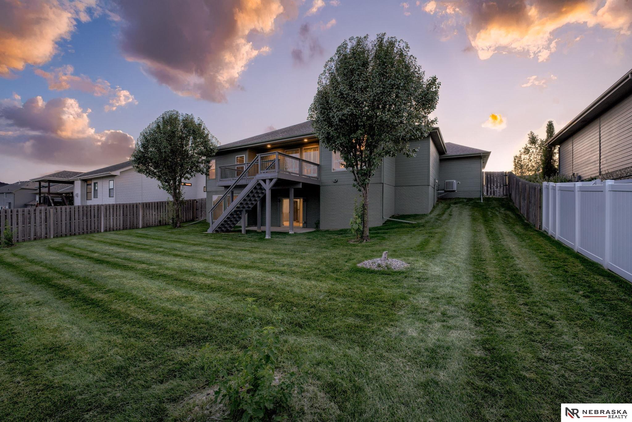 Gretna, Nebraska 68028, United States, 4 Bedrooms Bedrooms, ,3 BathroomsBathrooms,Residential,Active,160588